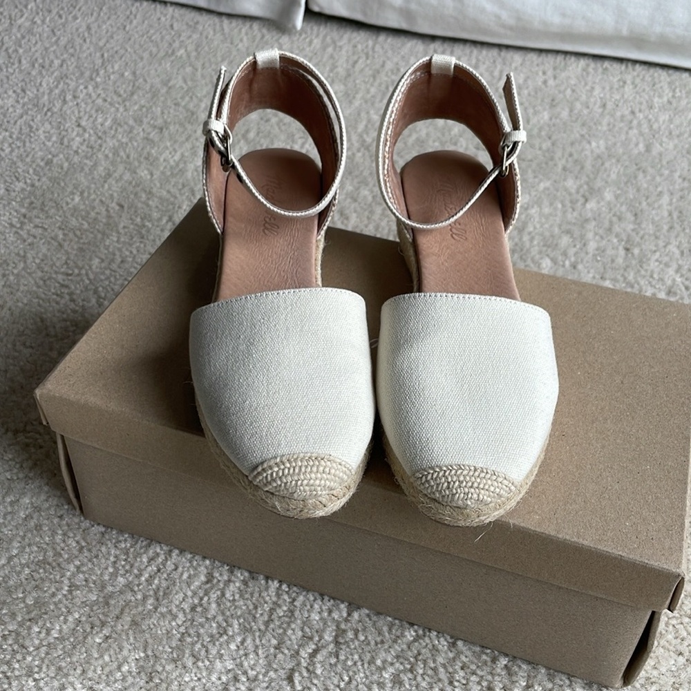 Madewell Evelina Espadrille in color cloud lining. NIB size 7 - Picture 3 of 6